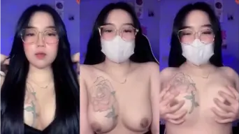 Vira Cewek Bertato Remas Susu Gedemya